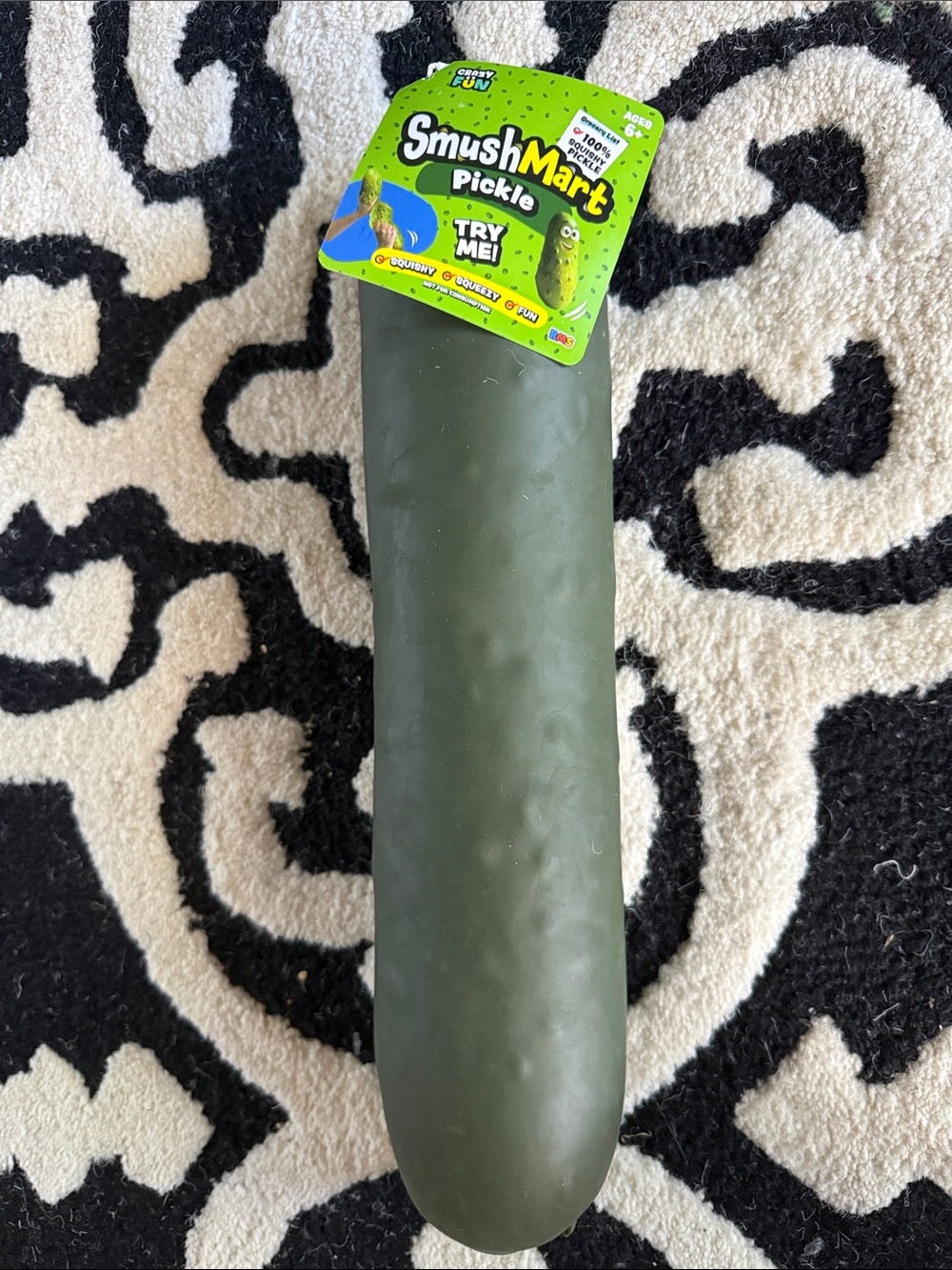 🔥VIRAL RARE* SmushMart Pickle!!! Green Squishy Toy!! Authentic! New W/Tags!